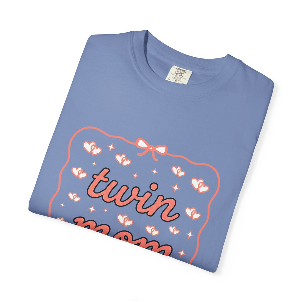 Romantic Motif T-Shirt Moms Kin Gift Women Playful T-Shirt Love T-Shirt Motherhood Fan Whimsical T-Shirt Family Graphic Outline Knot T-Shirt