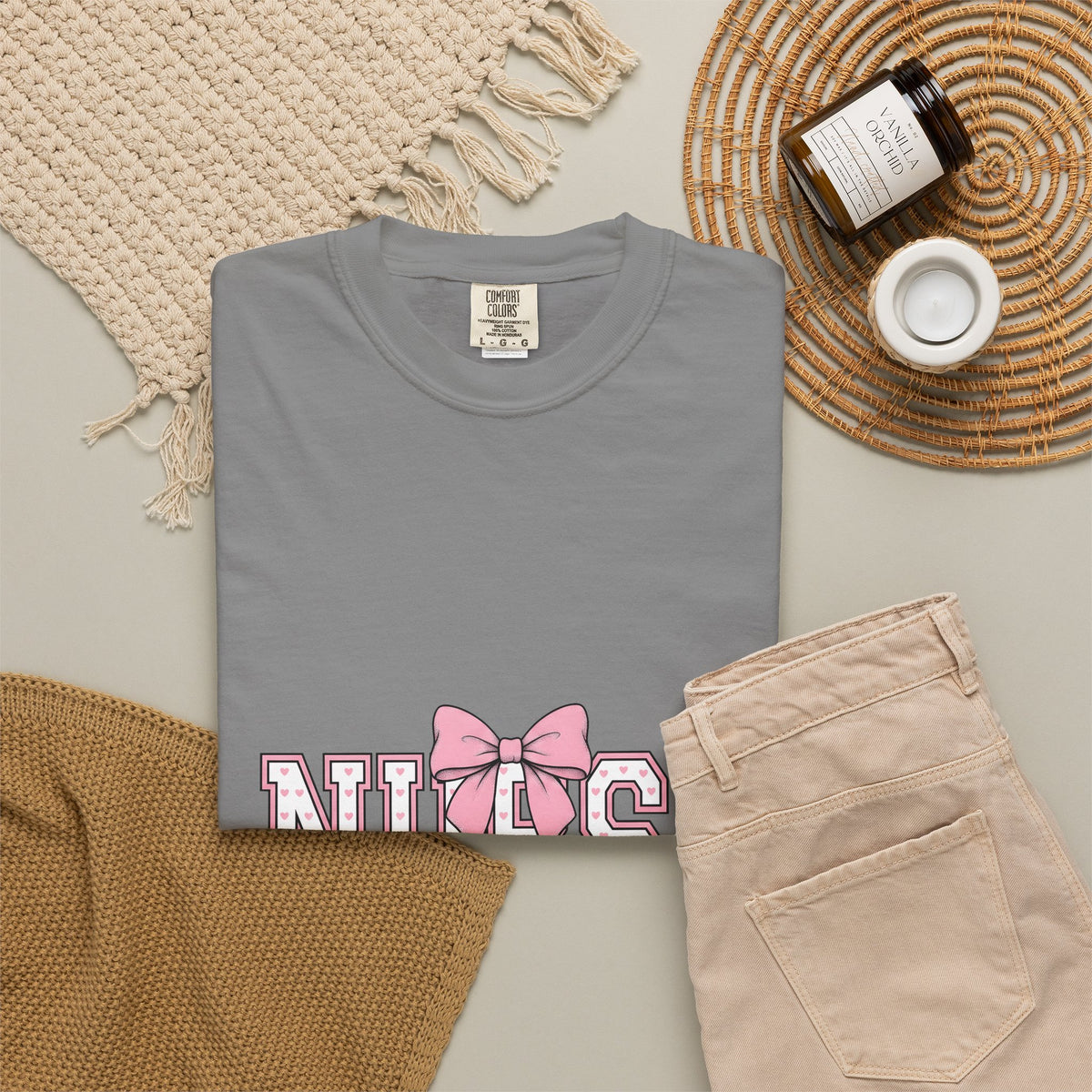 Blush Bow T-Shirt Nurse Thankfulness Gift Women Sweet T-Shirt Bow Tie T-Shirt Rn Fan Cute T-Shirt Gratitude Graphic Classic Heart Shapes T-Shirt