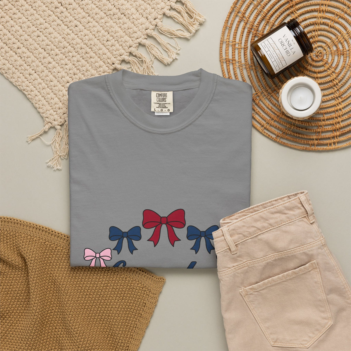Patriotic Bows T-Shirt America Holiday Gift Women Minimalist T-Shirt Ribbons T-Shirt American Fan Simple T-Shirt Celebration Graphic Retro Script