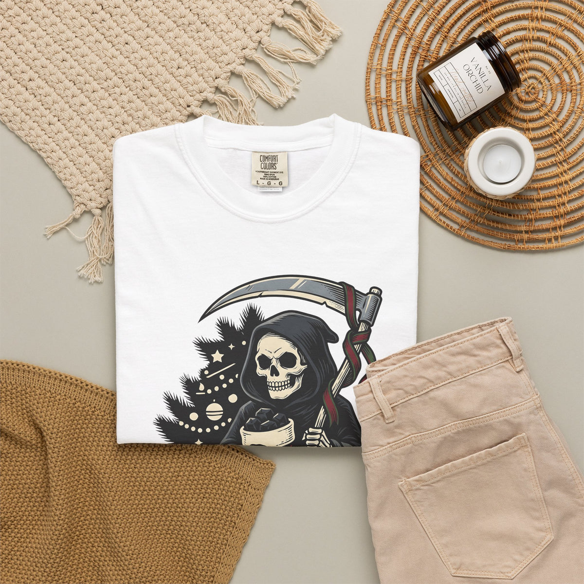 Death Figure T-Shirt Christmas Dark Gift Women Distressed T-Shirt Grim Reaper T-Shirt Xmas Fan Gothic T-Shirt Macabre Graphic