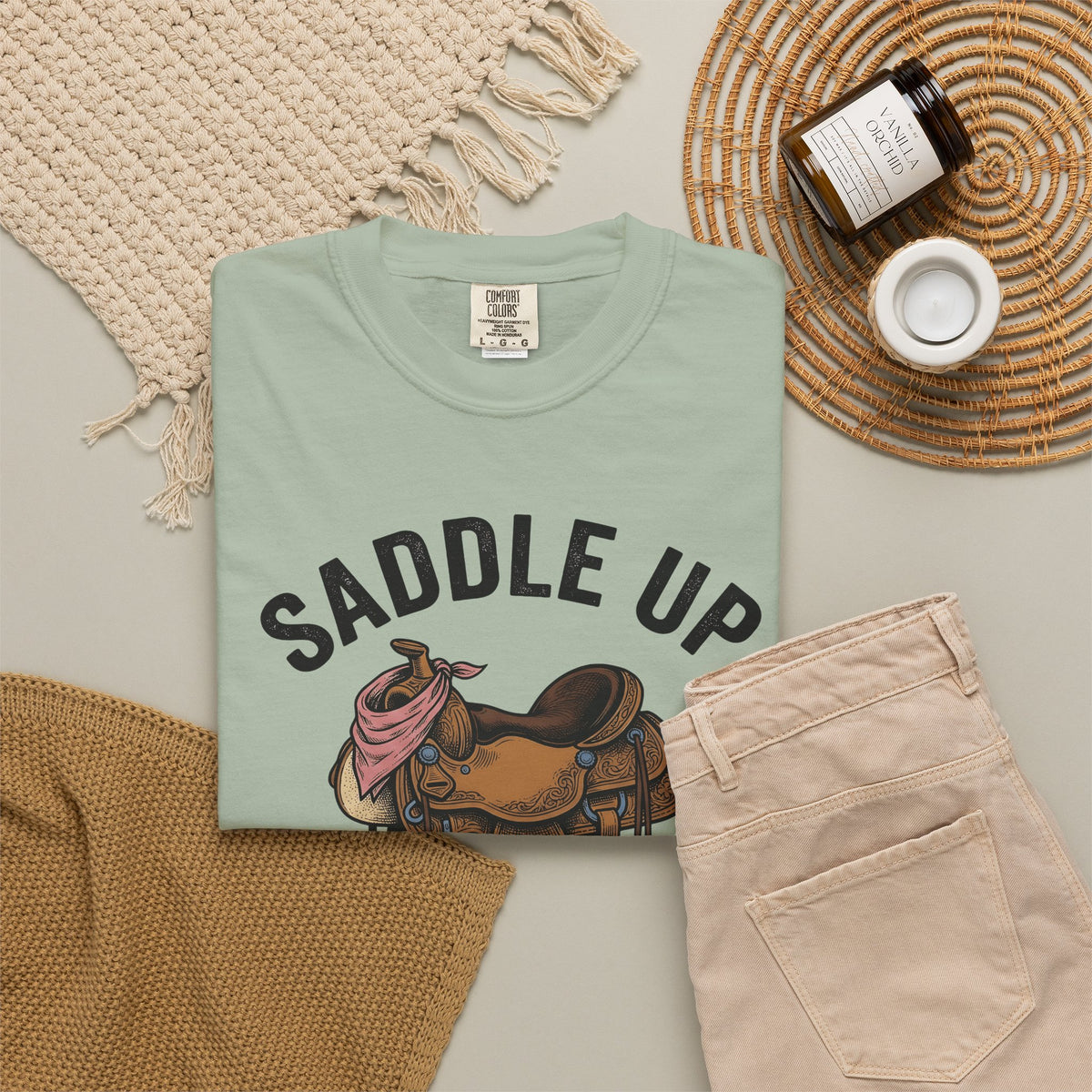Horse Saddle T-Shirt Cowgirl Agriculture Gift Women Classic T-Shirt Saddle T-Shirt Rancher Fan Vintage T-Shirt Farming Graphic Old School Kerchief