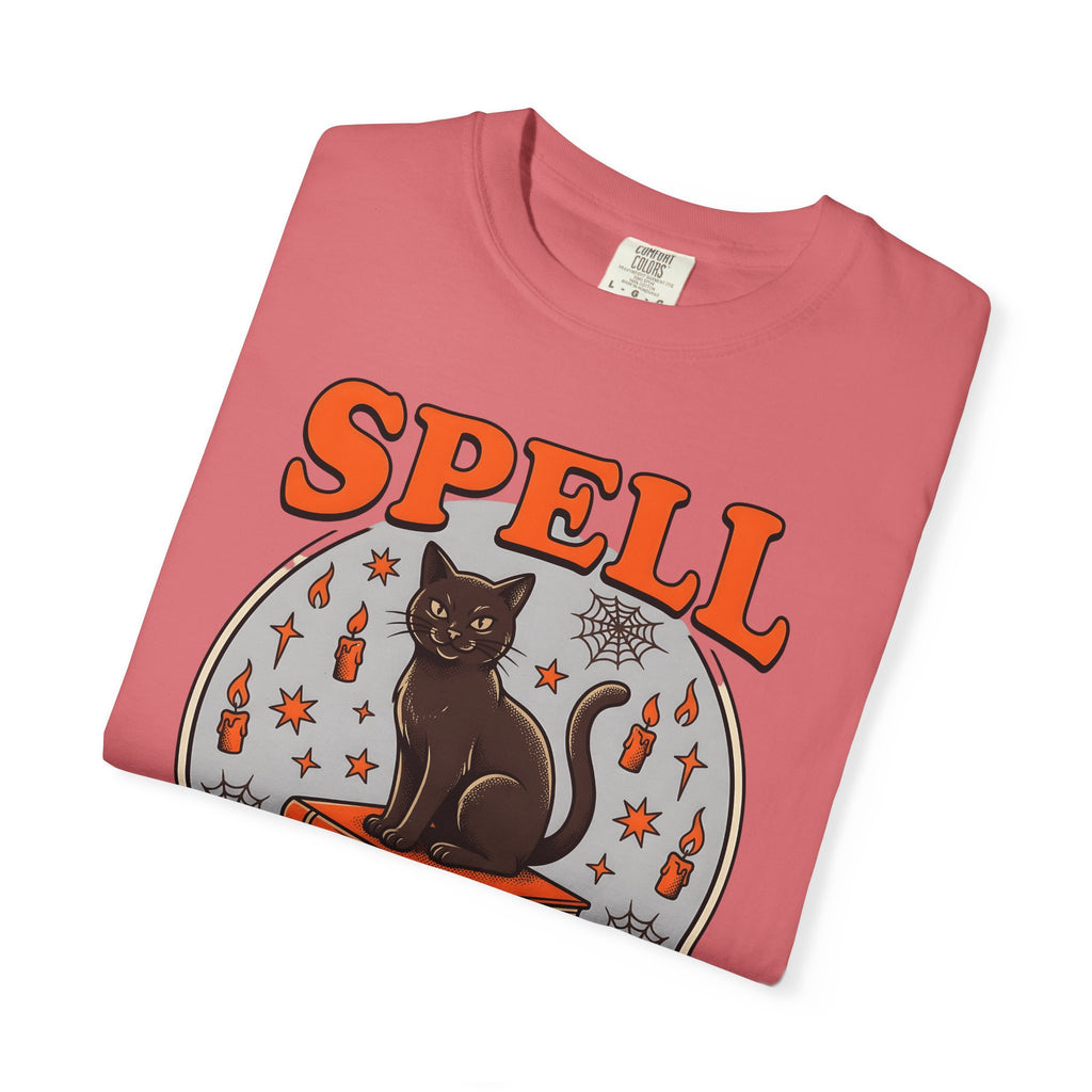 Black Cat T-Shirt Halloween Witchcraft Gift Women Vintage T-Shirt Cat T-Shirt Horror Fan Occult Graphic T-Shirt Retro Spell