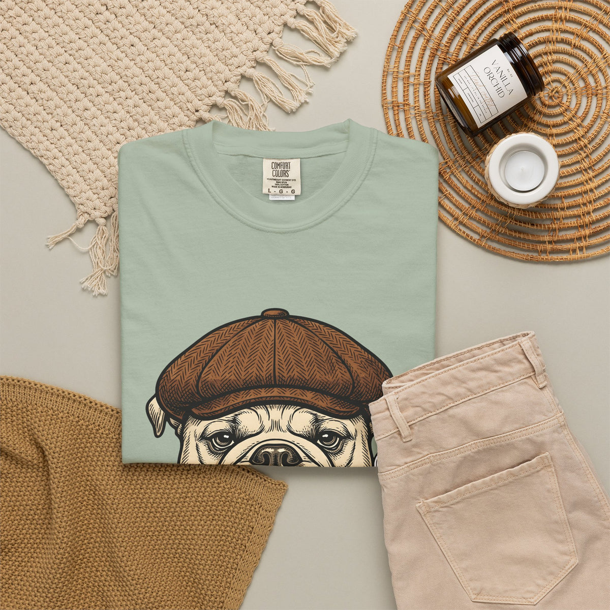 Bulldog Head T-Shirt Dog Creatures Gift Women Old School T-Shirt Bulldog T-Shirt Dog Fan Bulldog Graphic T-Shirt Vintage Illustration Animal