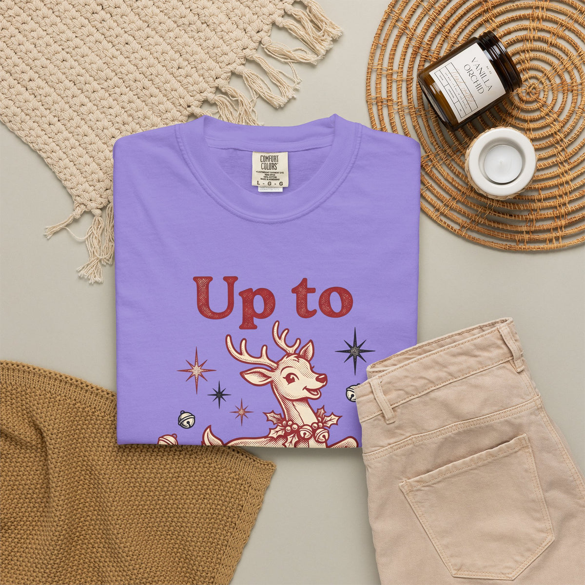 Reindeer Graphic T-Shirt Christmas Holiday Gift Women Vintage T-Shirt Caribou T-Shirt Xmas Fan Distressed T-Shirt Seasonal Graphic Retro Jingle