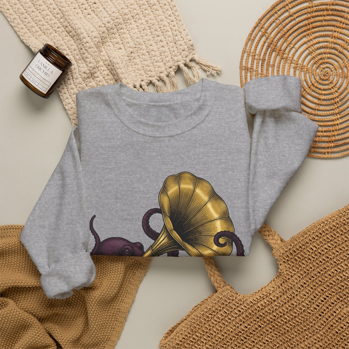 Octopus Phonograph Sweatshirt Animal Sound Gift Women Classic Sweatshirt Gramophone Sweatshirt Pet Fan Retro Sweatshirt Audio Graphic Doodle Music Player