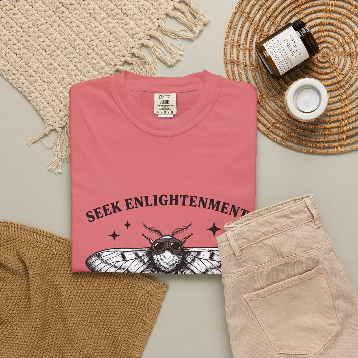 Moth Illustration T-Shirt Funny Wildlife Gift Women Retro T-Shirt Bug T-Shirt Humor Fan Vintage T-Shirt Animal Graphic Sketch Star Shapes T-Shirt