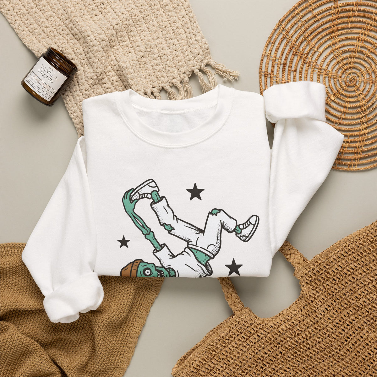 Dancing Skeleton Sweatshirt Halloween Ballet Gift Women Comic Sweatshirt Skeleton Sweatshirt Horror Fan Spooky Sweatshirt Dance Graphic Vintage Sparkles Sweatshirt