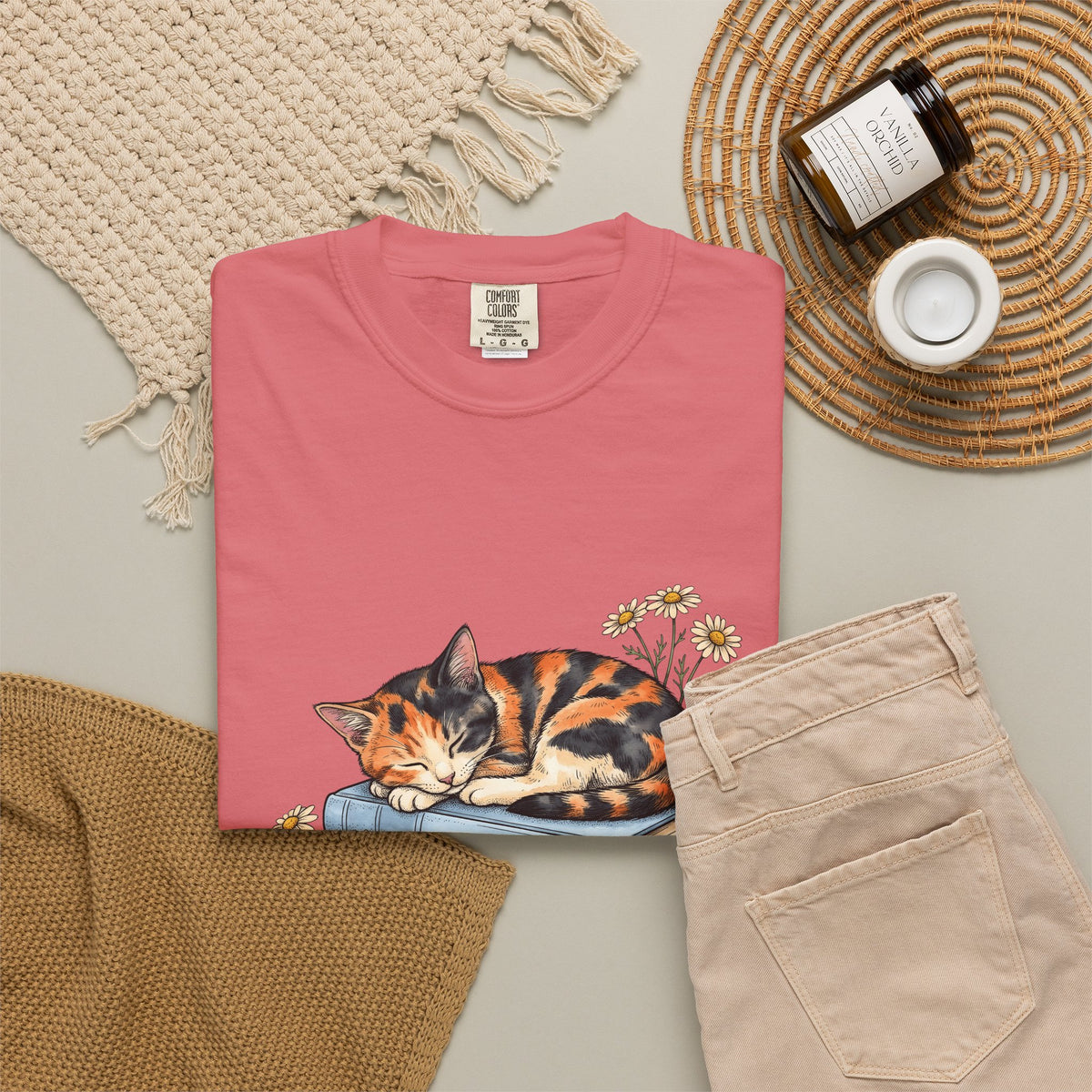 Calico Cat T-Shirt Cat Floral Gift Women Hand Drawn T-Shirt Kitten T-Shirt Cat Fan Illustrated Graphic Vintage Books T-Shirt