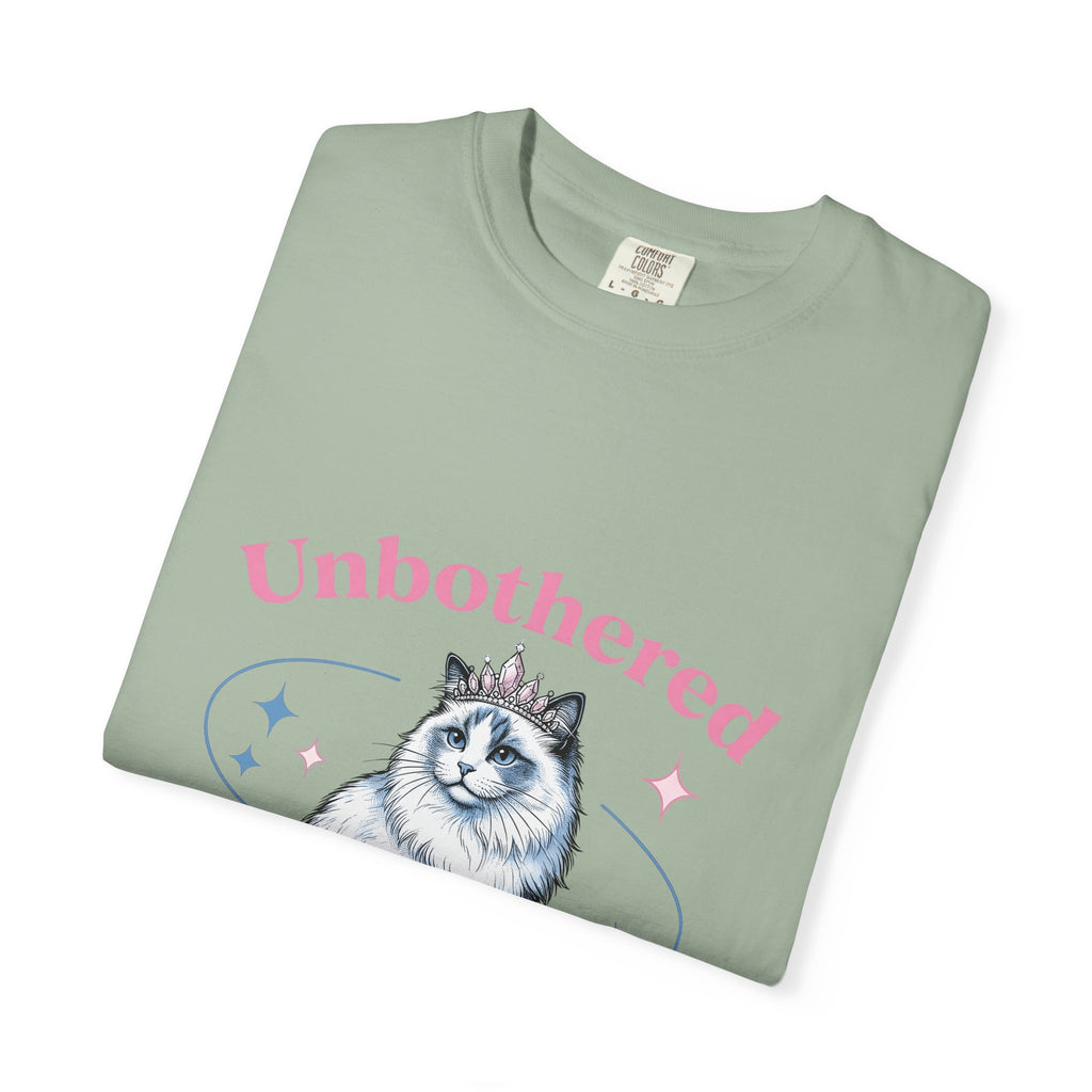 Crowned Cat T-Shirt Cat Princess Gift Women Trending T-Shirt Kitty T-Shirt Cat Fan Feline T-Shirt Royal Graphic Vintage Sparkle T-Shirt