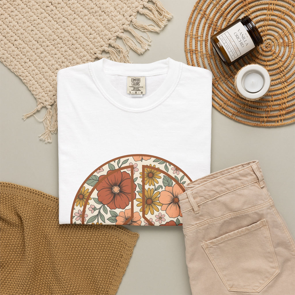 Peace Hand Flower T-Shirt Boho Chic Psychedelic Gift Women Folk T-Shirt Peace Sign T-Shirt Hippie Fan Bohemian T-Shirt Trippy Graphic Classic