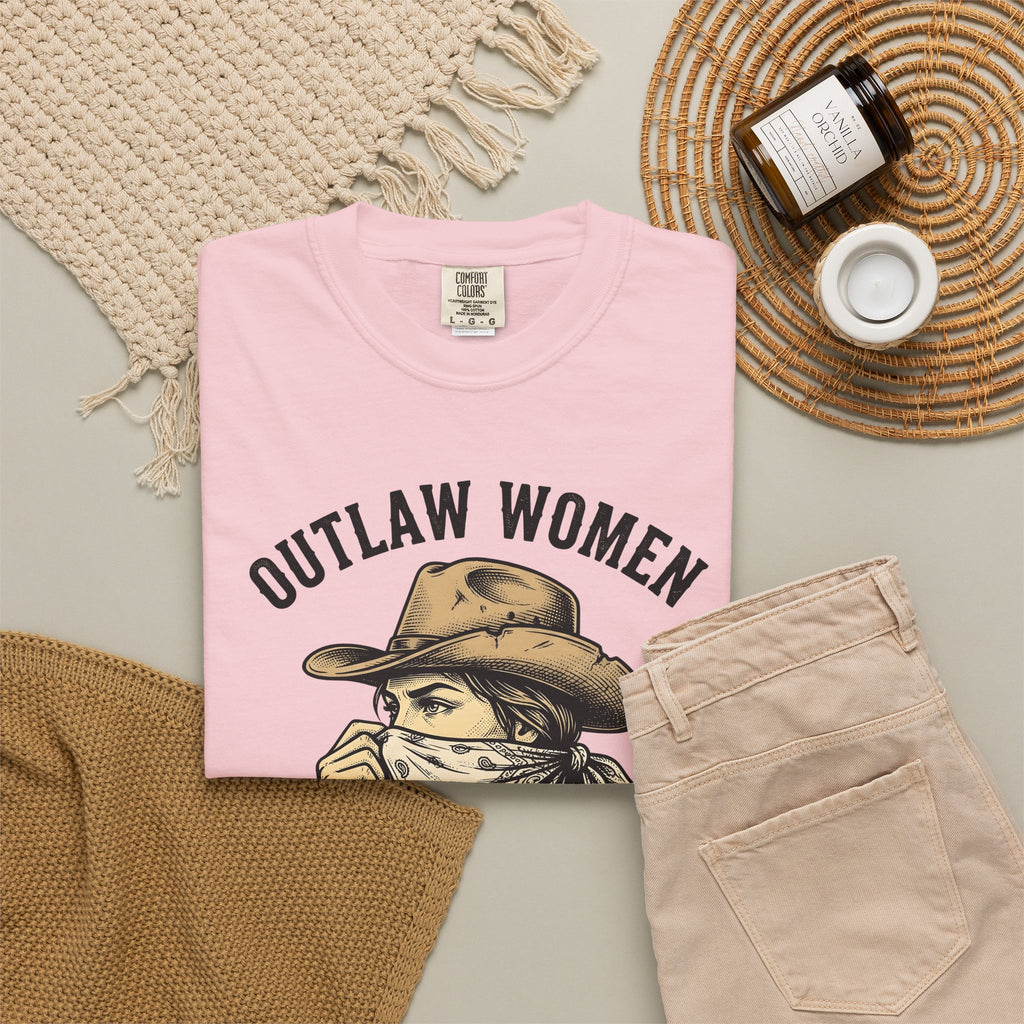 Cowgirl Scarf T-Shirt Cowgirl Rodeo Gift Women Retro T-Shirt Bandana T-Shirt Cowgirl Fan Vintage T-Shirt Rodeo Graphic Sketch Western Hat T-Shirt