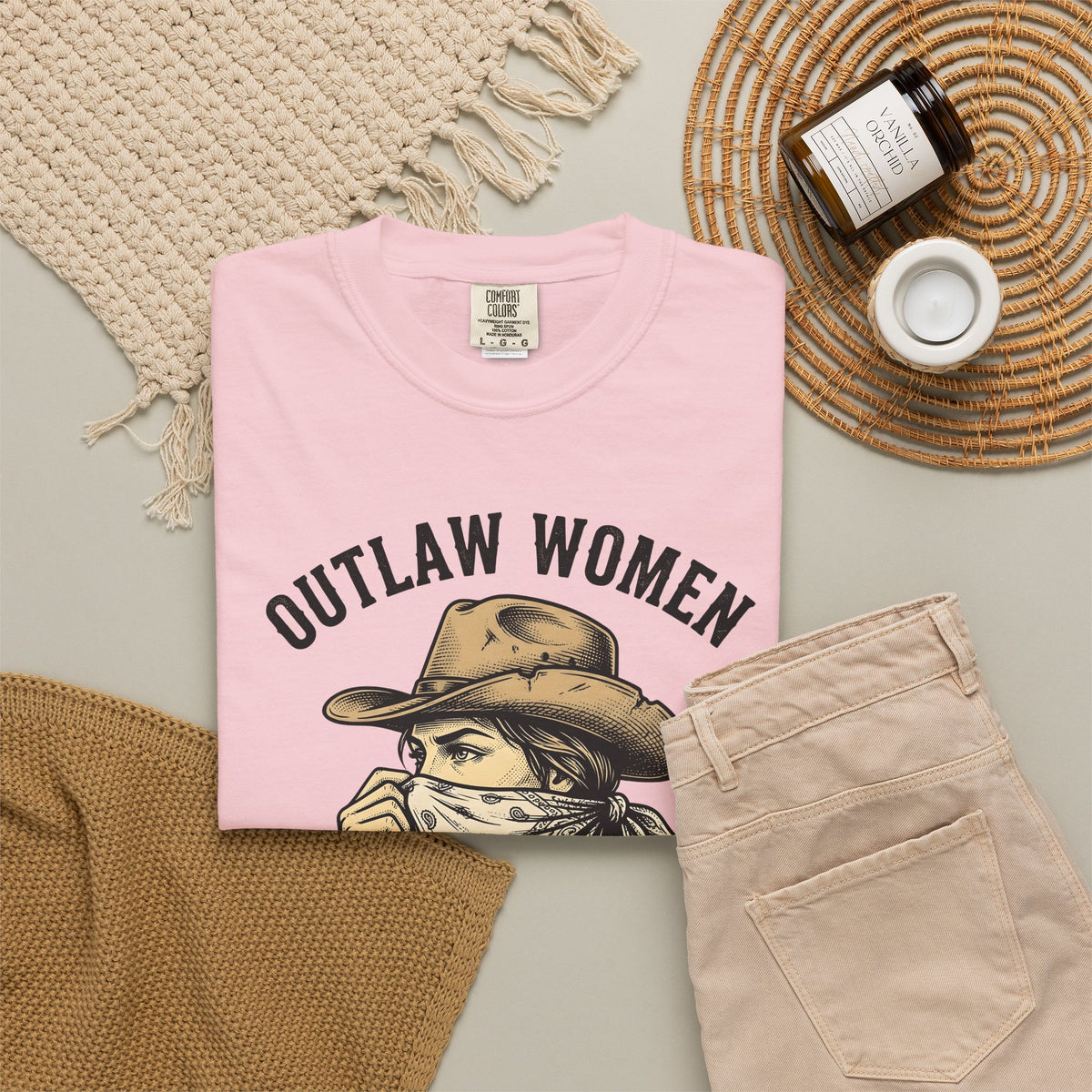 Cowgirl Scarf T-Shirt Cowgirl Rodeo Gift Women Retro T-Shirt Bandana T-Shirt Cowgirl Fan Vintage T-Shirt Rodeo Graphic Sketch Western Hat T-Shirt