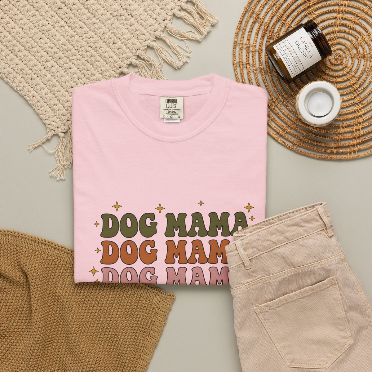 Old School Font T-Shirt Dog Mom Fauna Gift Women Retro T-Shirt Typography T-Shirt Dog Mom Fan Vintage T-Shirt Wildlife Graphic Funky Shining T-Shirt