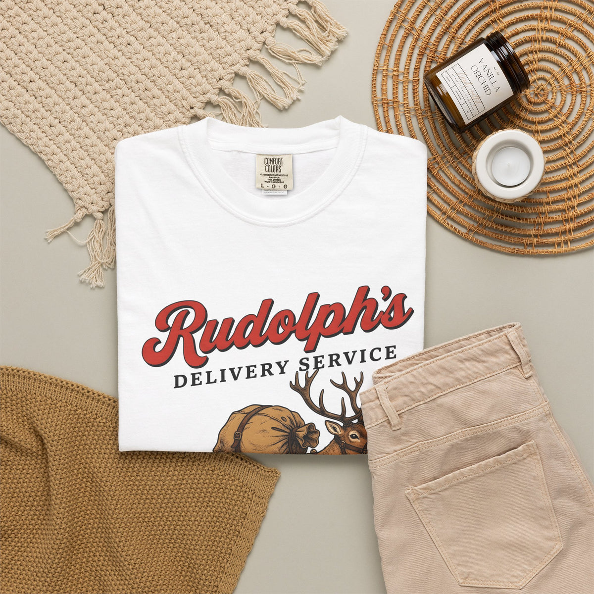 Deer Illustration T-Shirt Christmas Celebration Gift Women Retro T-Shirt Fawn T-Shirt Noel Fan Vintage T-Shirt Party Graphic Sketch Present T-Shirt
