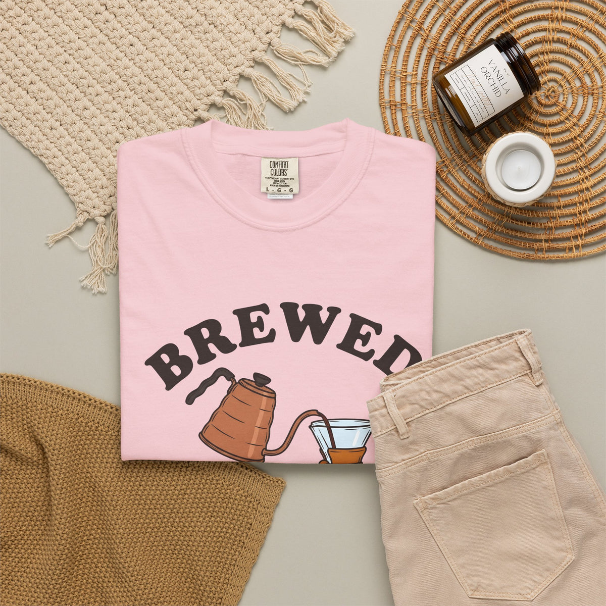 Coffee Maker T-Shirt Coffee Beverage Gift Women Sketch T-Shirt Brewer T-Shirt Coffee Fan Coffee Illustration Design Retro Pour Over T-Shirt