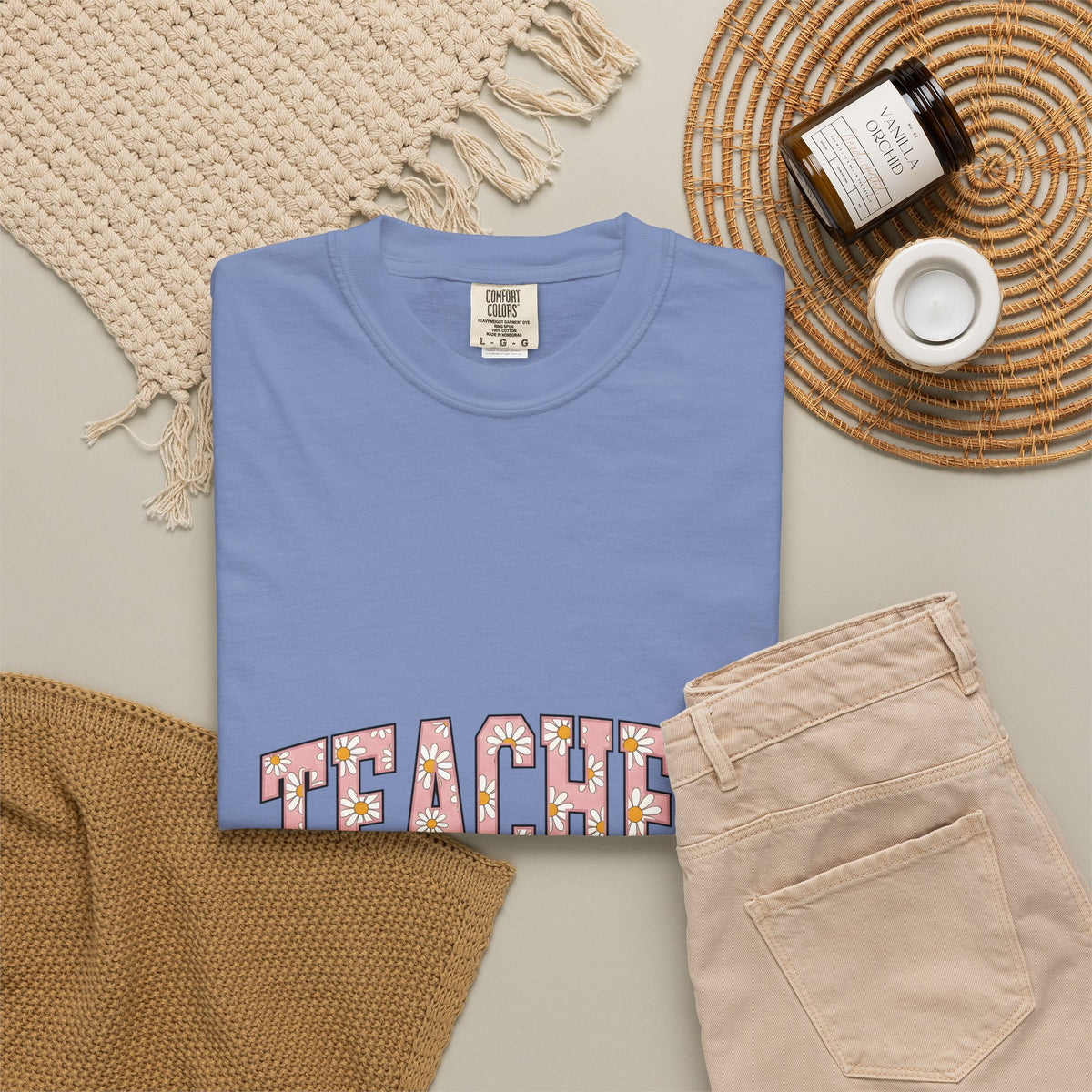 Daisy Motif Phrase T-Shirt Teacher Garden Gift Women Folk T-Shirt Flower Phrase T-Shirt Educator Enthusiast Floral T-Shirt Gardening Graphic