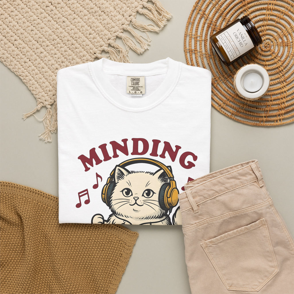 Cat Earbuds T-Shirt Cat Sound Gift Women Antique T-Shirt Headphones T-Shirt Feline Fan Earphone T-Shirt Audio Graphic Throwback Audio Cassette
