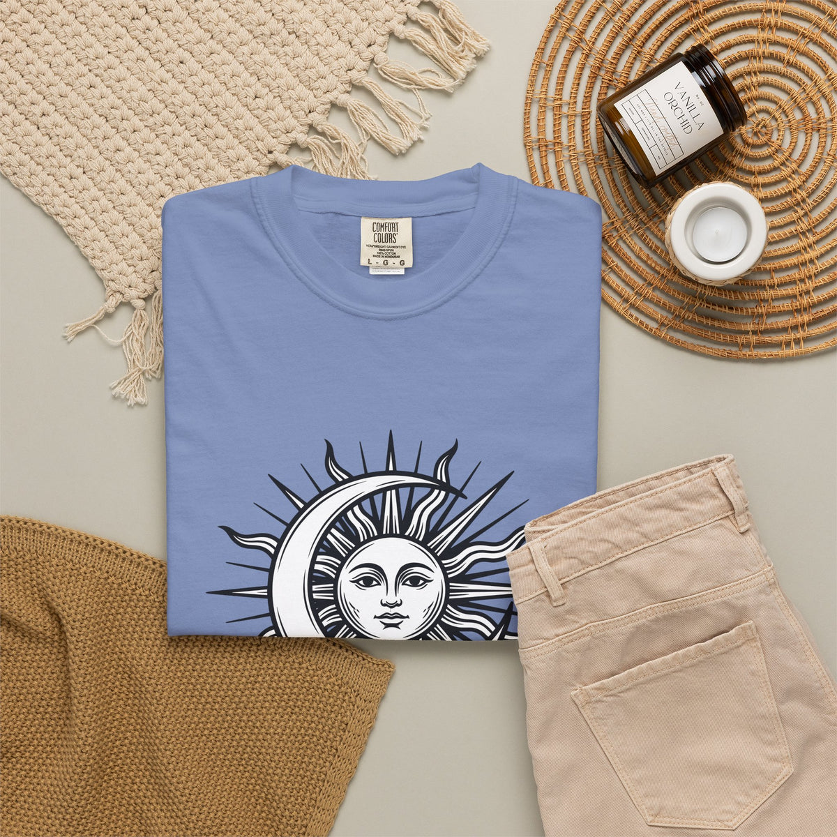 Sun Moon Boho Chic Astrology Gift Sketch Celestial Body Bohemian Enthusiast Drawing Astrology T-Shirt