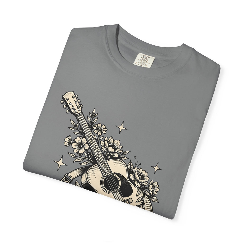 Blossom Guitar T-Shirt Floral Melody Gift Women Illustrative T-Shirt Guitar T-Shirt Flower Fan Illustrated T-Shirt Harmony Graphic Old School Star