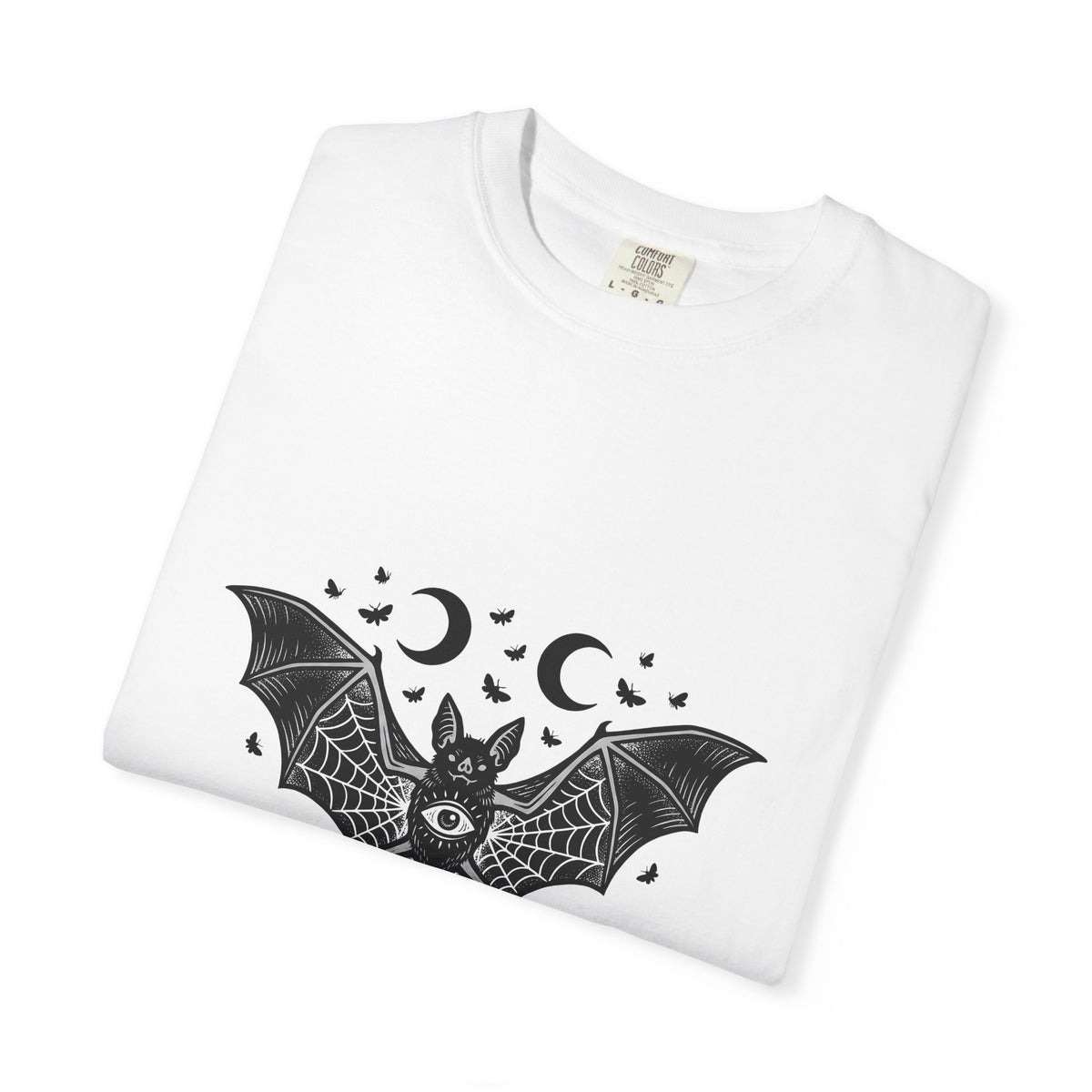 Bat Illustration T-Shirt Boho Chic Witchcraft Gift Women Spooky T-Shirt Flying Fox T-Shirt Bohemian Fan Creepy T-Shirt Occult Graphic Hand Drawn