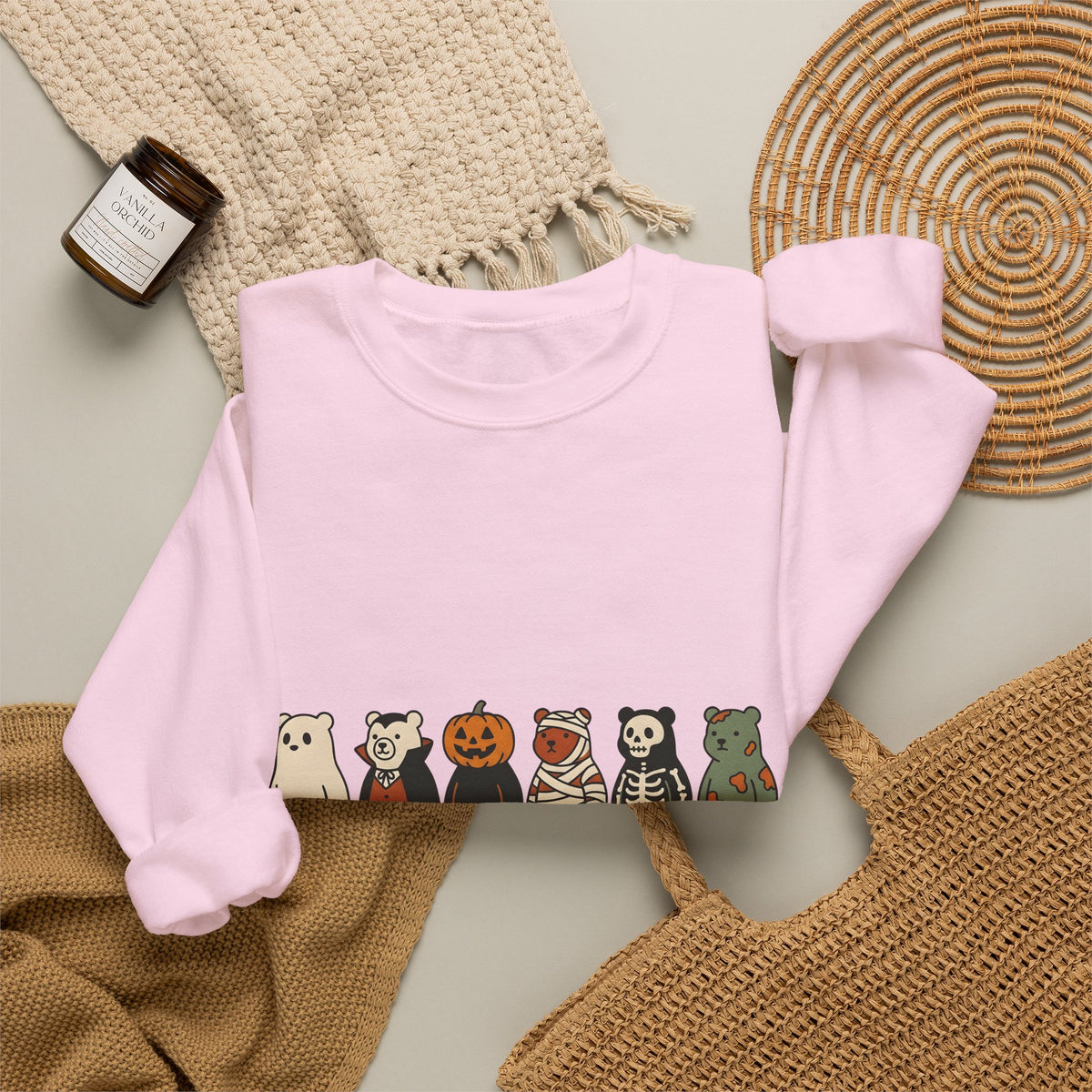 Bear Outfit Sweatshirt Halloween Wildlife Gift Women Comic Sweatshirt Teddy Sweatshirt Halloween Fan Cartoon Sweatshirt Animal Graphic Chibi Jack-O-Lantern