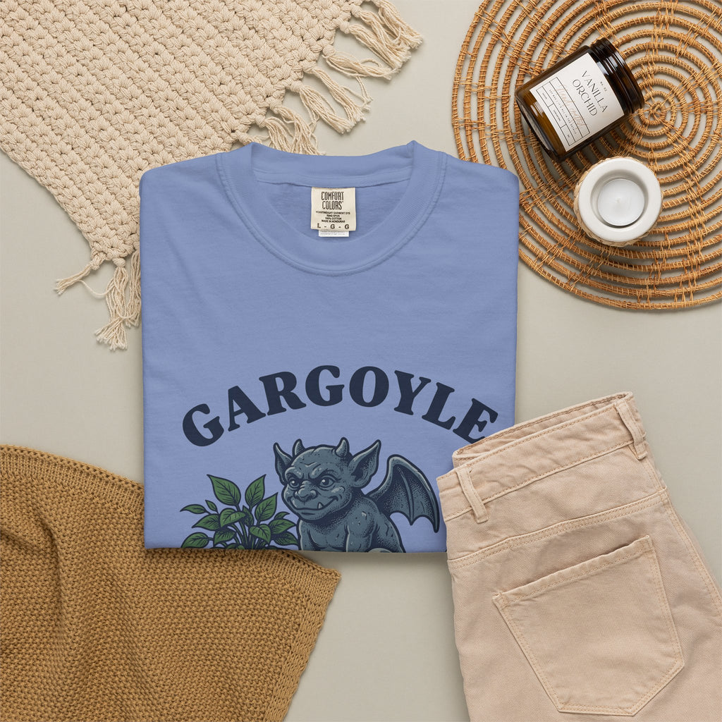 Gargoyle Figure T-Shirt Funny Garden Gift Women Comic T-Shirt Statue T-Shirt Humor Fan Caricature T-Shirt Yard Graphic Old School Planter T-Shirt