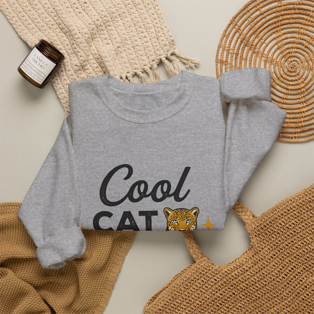 Spotted Cat Sweatshirt Cat Fauna Gift Women Antique Sweatshirt Tabby Cat Sweatshirt Cat Fan Feline Sweatshirt Wildlife Graphic Throwback Twinkles Sweatshirt
