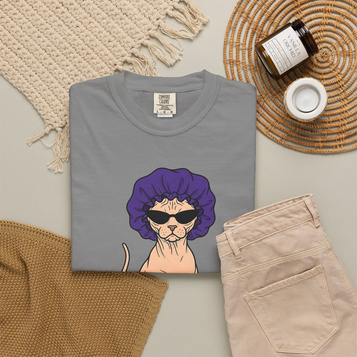 Hairless Cat T-Shirt Cat Creature Gift Women Illustration T-Shirt Sphynx T-Shirt Cat Fan Drawing T-Shirt Monster Graphic Classic Bunny Feet T-Shirt