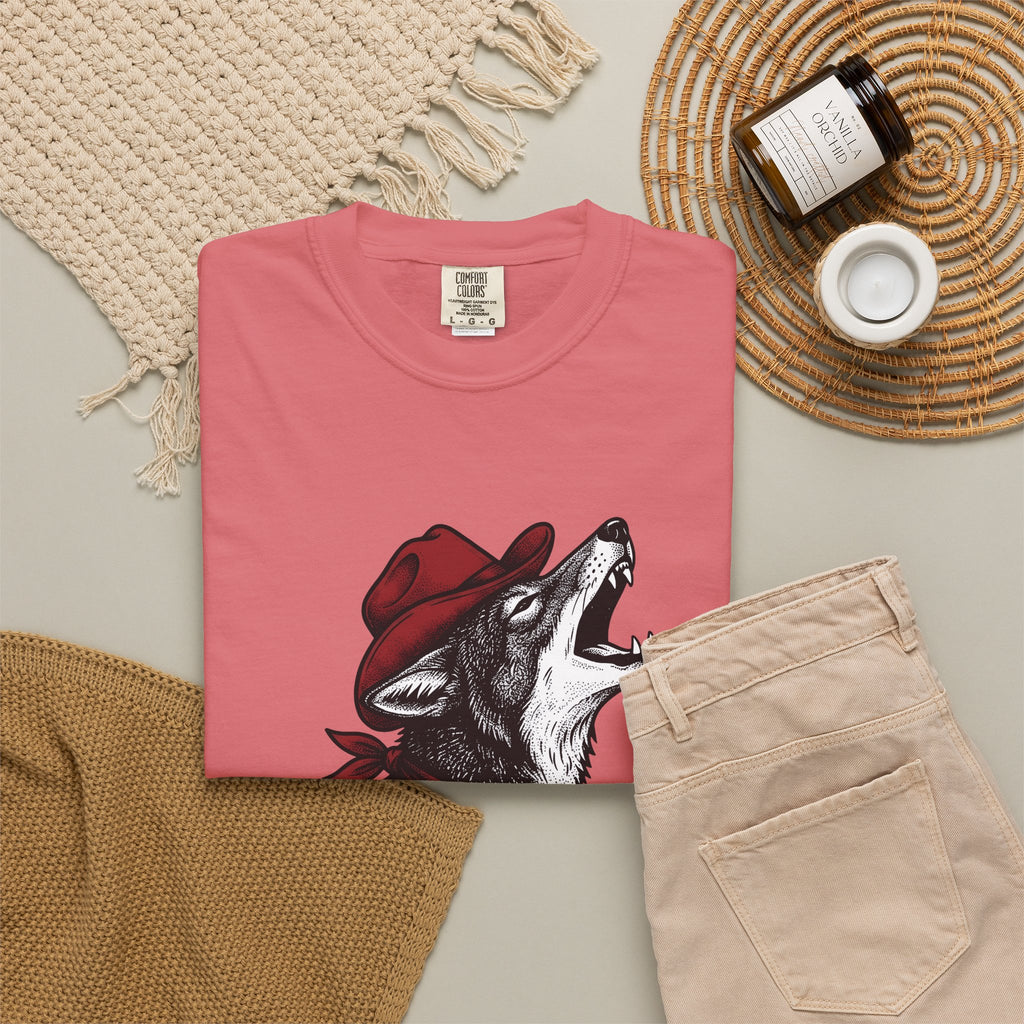 Cowboy Wolf T-Shirt Cowgirl Western Gift Women Vintage T-Shirt Werewolf T-Shirt Cowboy Fan Retro T-Shirt Rodeo Graphic Hand Drawn Bandana T-Shirt