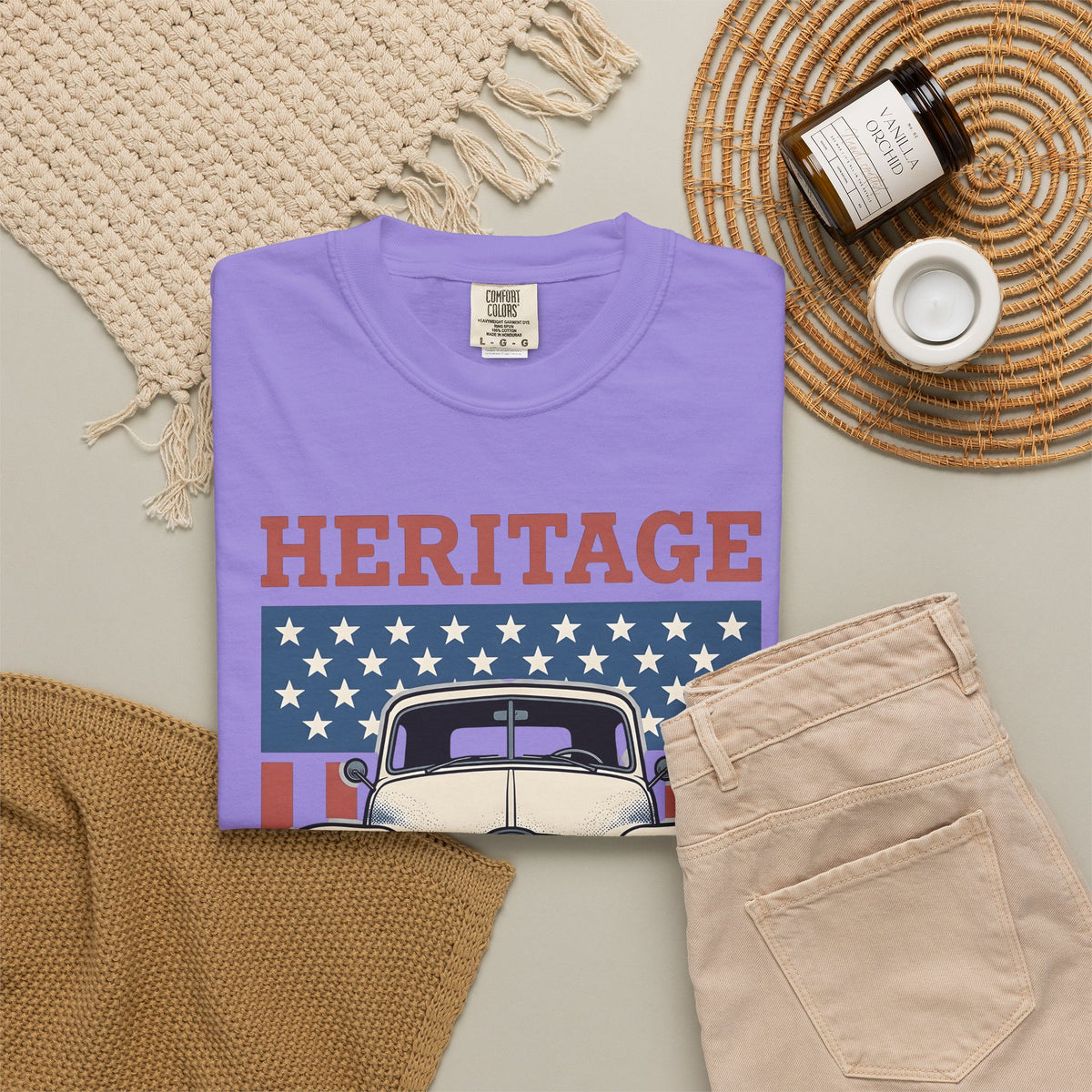 Antique Lorry T-Shirt America Liberty Gift Women Retro T-Shirt Truck T-Shirt Patriot Enthusiast Vintage T-Shirt Freedom Graphic Line Art Flag