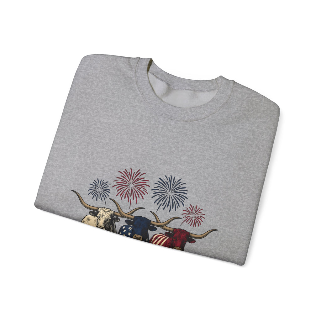 American Longhorn Cattle Sweatshirt 4th Of July Country Gift Women Retro Sweatshirt Longhorns Sweatshirt Independence Day Fan Vintage Sweatshirt Rural Graphic