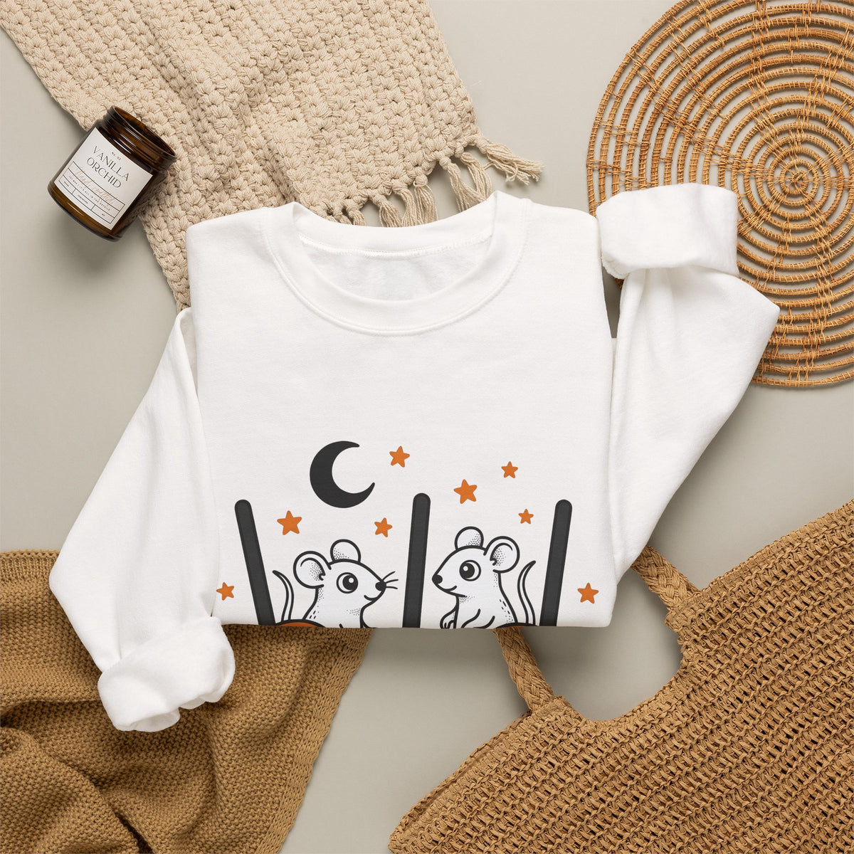 Caramel Apples Mice Sweatshirt Halloween Autumn Gift Women Comic Sweatshirt Candy Apples Sweatshirt Horror Fan Cartoon Sweatshirt Fall Graphic Retro Crescent
