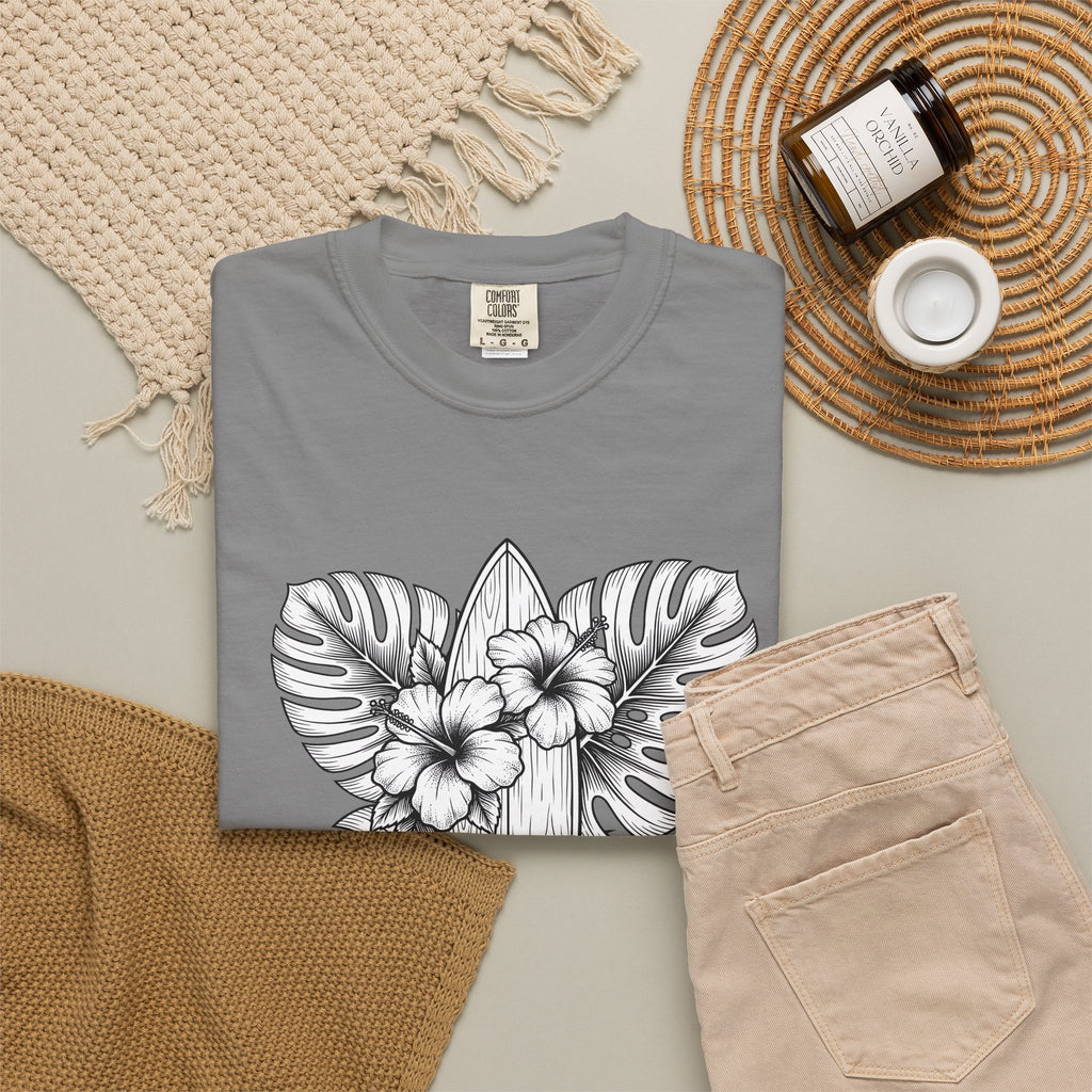 Surfboard Petals T-Shirt Surfing Shore Gift Women Drawing T-Shirt Surfboards T-Shirt Surfer Fan Illustration Graphic Nature Flower T-Shirt