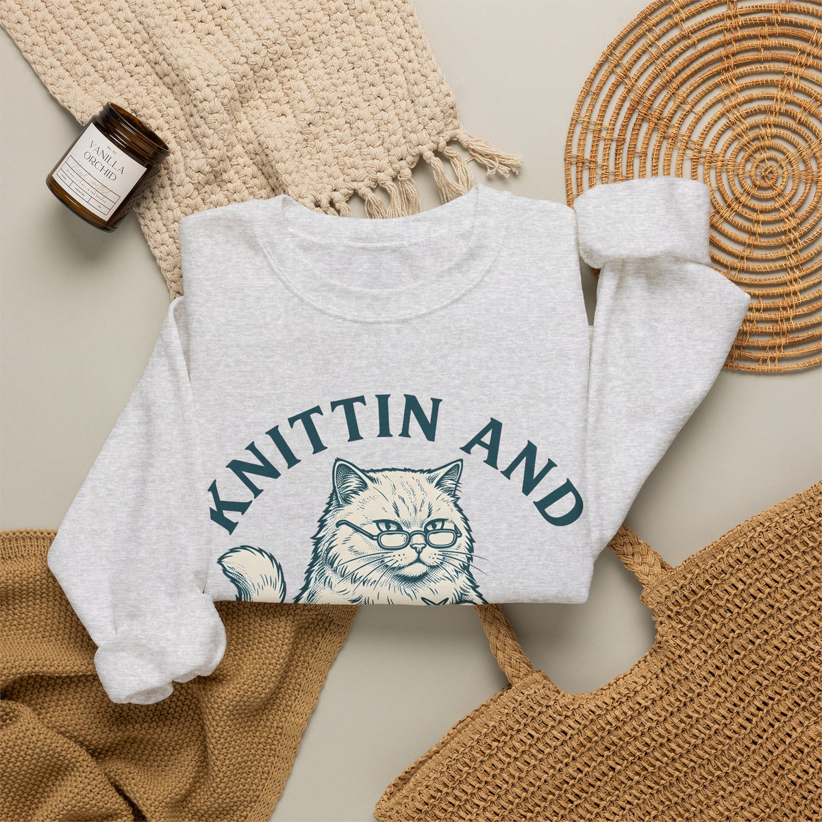 Kitten Crochet Sweatshirt Cat Craft Gift Women Sketch Sweatshirt Amigurumi Sweatshirt Cat Fan Crocheted Graphic Retro Wool Ball Sweatshirt