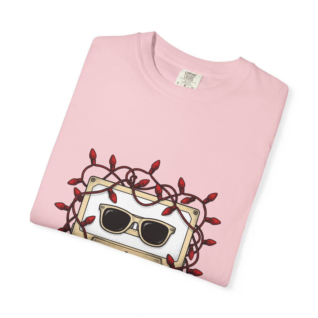 Cassette Tape T-Shirt Christmas Music Gift Women Retro T-Shirt Mixtape T-Shirt Xmas Fan Retro T-Shirt Melody Graphic Vintage Sunglasses T-Shirt