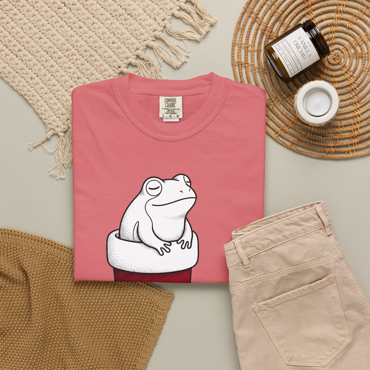 Frog Holiday Sock T-Shirt Christmas Pet Gift Women Modern T-Shirt Toad T-Shirt Xmas Fan Holiday T-Shirt Animal Graphic Doodle Xmas Stocking T-Shirt