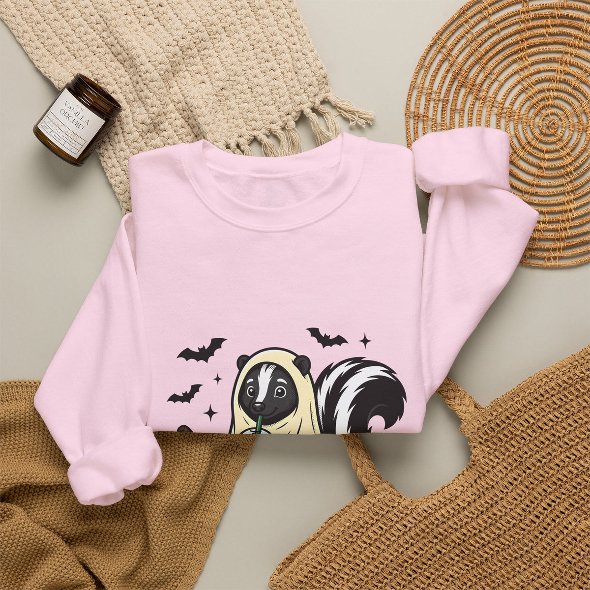 Skunk Ghost Sweatshirt Halloween Animal Gift Women Cartoon Sweatshirt Specter Sweatshirt Horror Fan Spooky Sweatshirt Creature Graphic Vintage Pumpkin Sweatshirt
