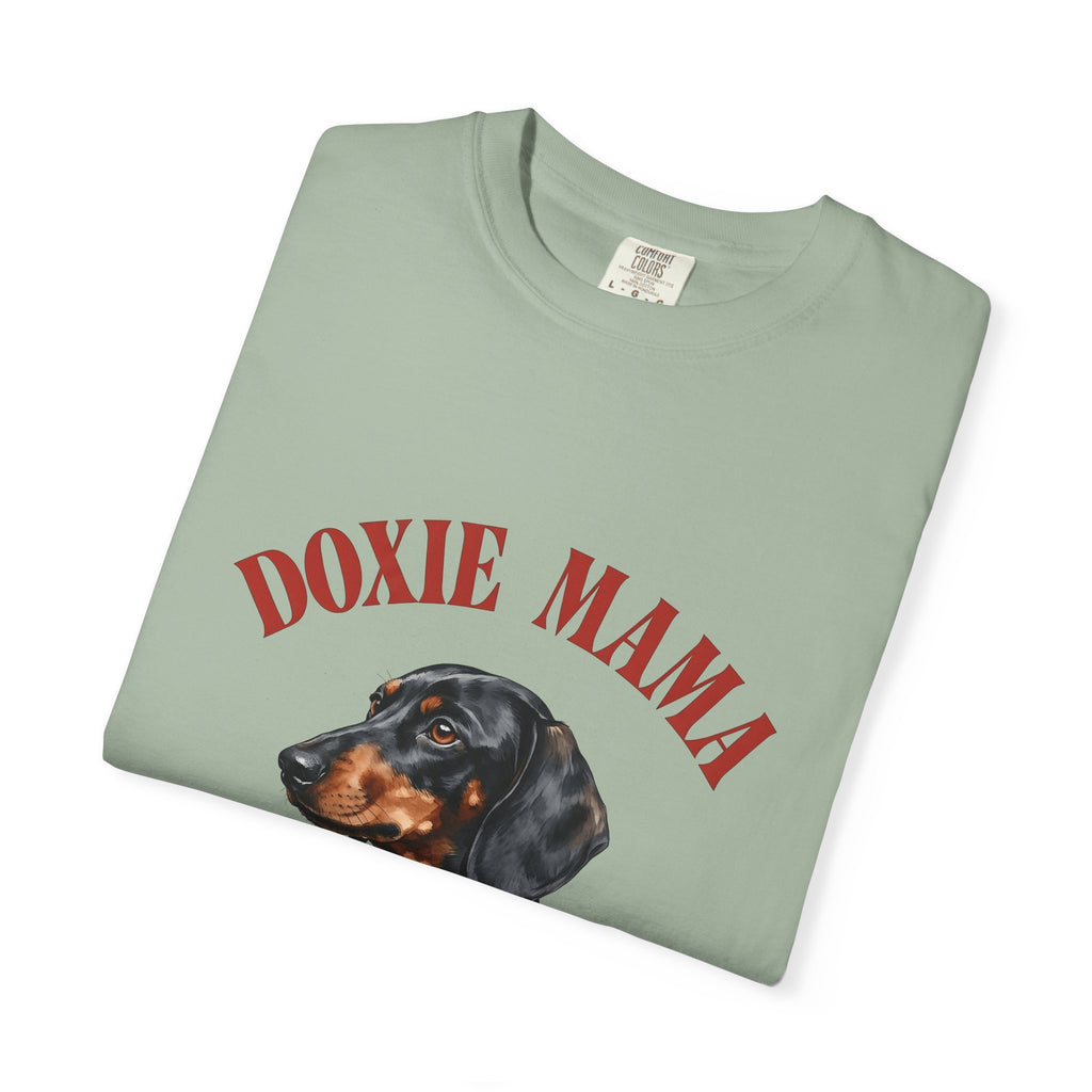 Dachshund Pet T-Shirt Dog Companion Gift Women Naturalistic T-Shirt Wiener Dog T-Shirt Dog Fan Doxie Design Dog Graphic Paint Wash Canine Portrait