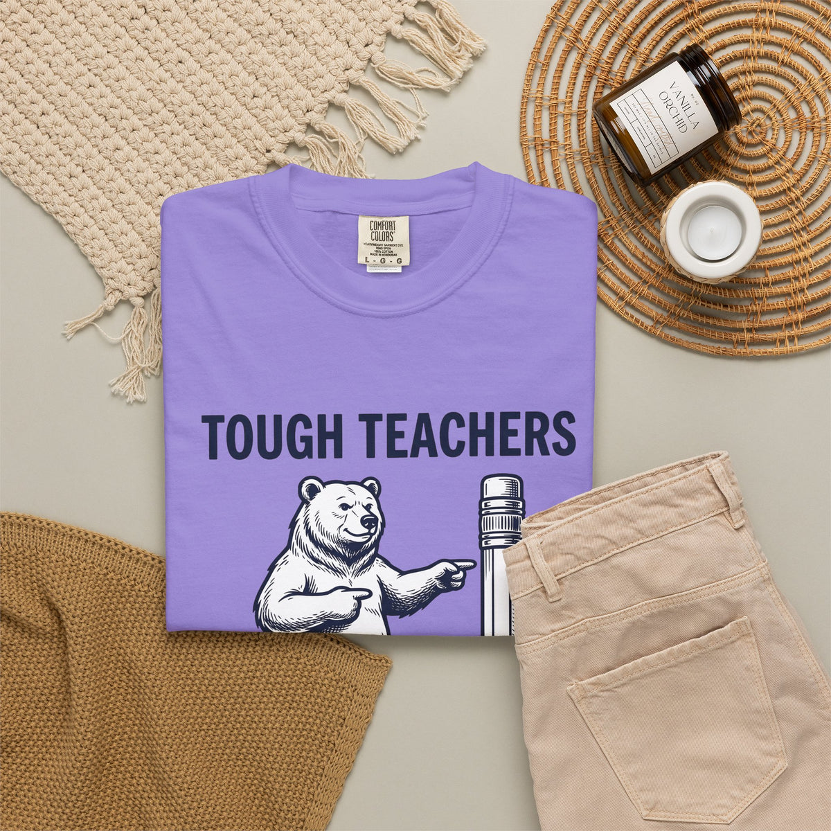 Bear Pen T-Shirt Teachers Wildlife Gift Women Sketch T-Shirt Pen Holder T-Shirt Educator Enthusiast Drawing Illustration Retro Classroom T-Shirt