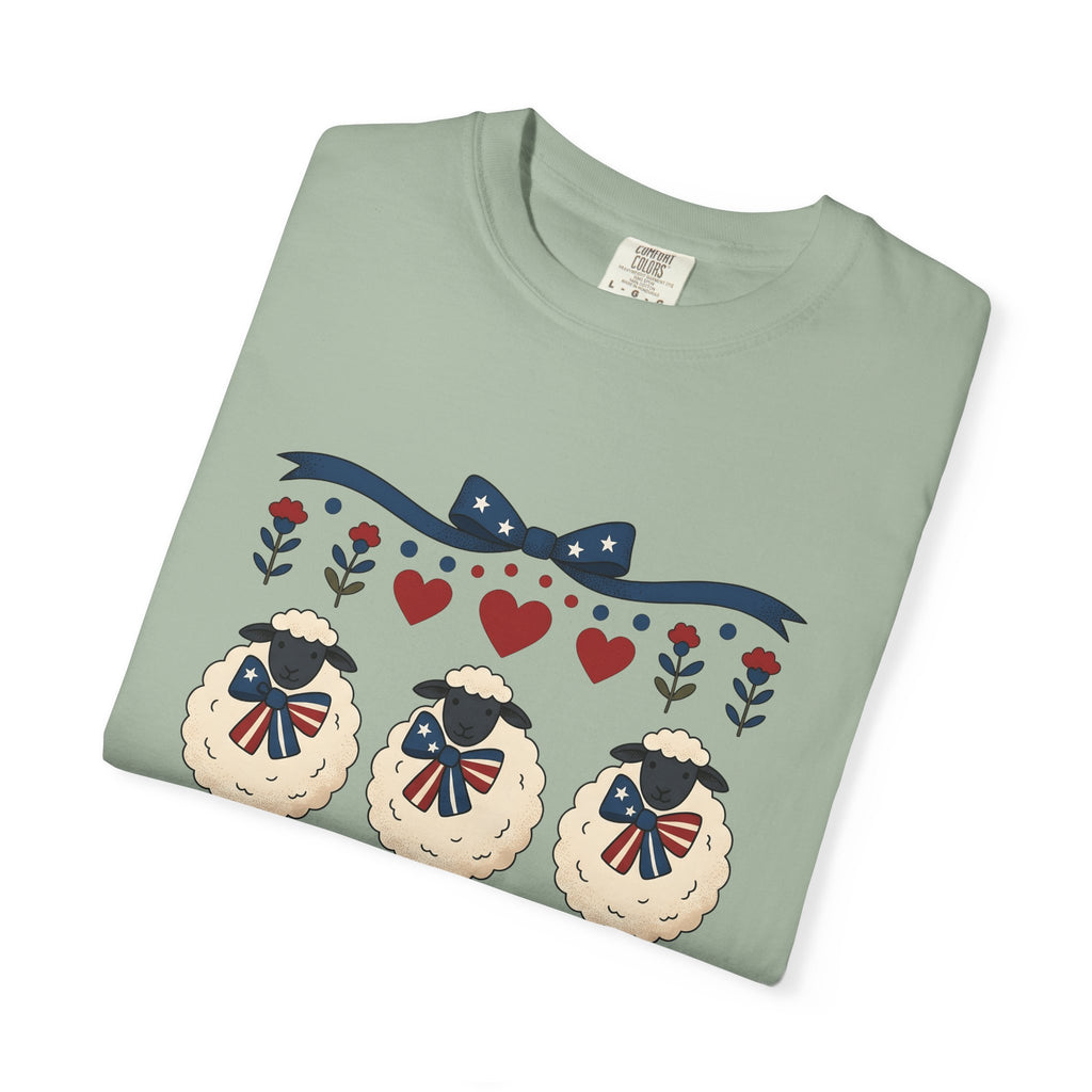 Usa Lamb T-Shirt 4th Of July Fauna Gift Women Handmade T-Shirt Lamb T-Shirt Patriot Fan Handmade T-Shirt Wildlife Graphic Old School Valentine