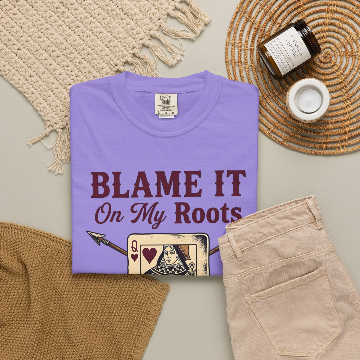 Playing Queen T-Shirt Cowgirl Western Gift Women Hand Drawn T-Shirt Queen T-Shirt Rodeo Fan Illustrated T-Shirt Country Graphic Folk Liquor Glass