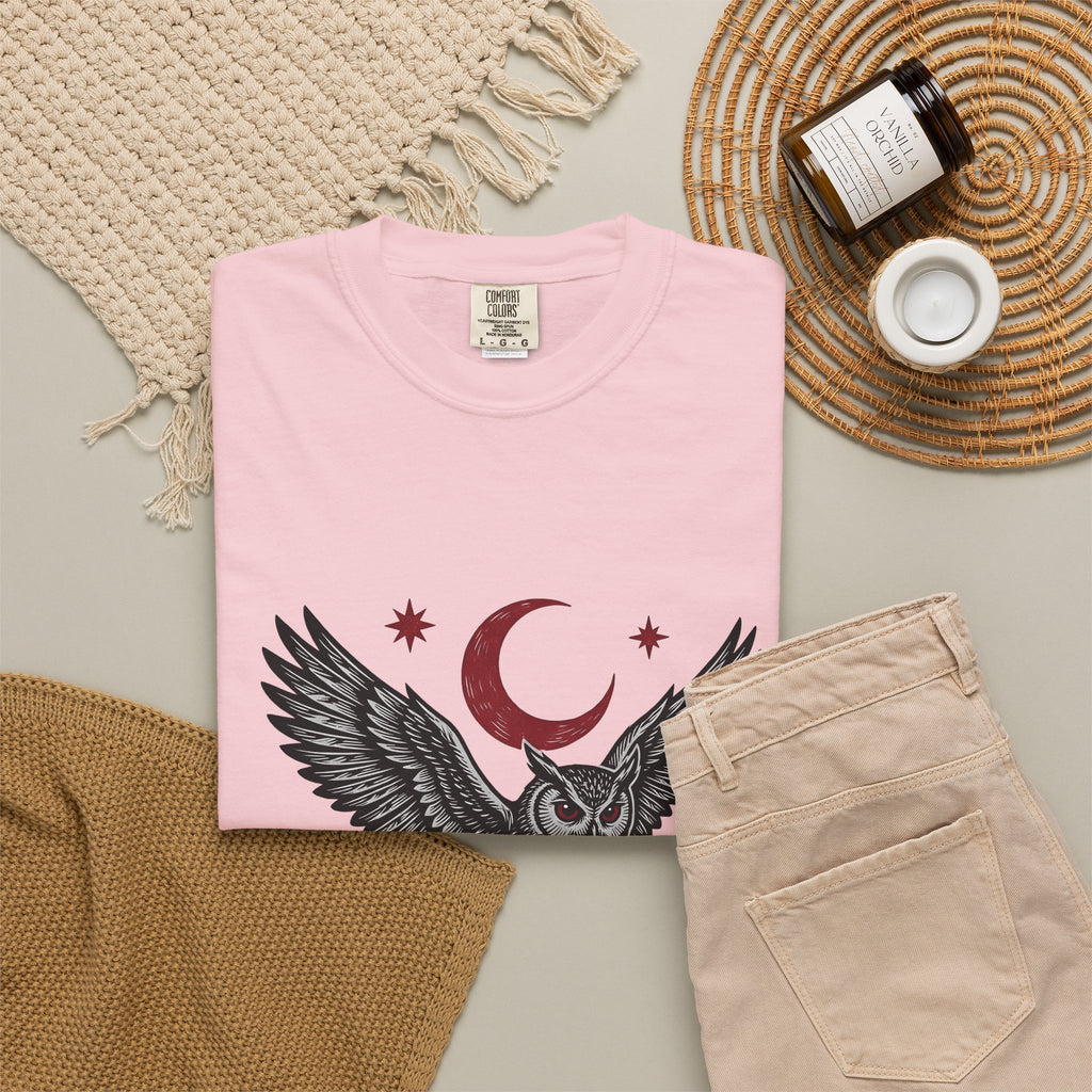 Moon Owl T-Shirt Gothic Creatures Gift Women Classic T-Shirt Owl T-Shirt Dark Fan Vintage T-Shirt Beast Graphic Ink Shines T-Shirt