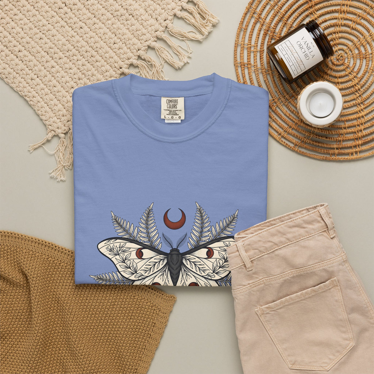 Luna Moth T-Shirt Boho Chic Nature Gift Women Botanical T-Shirt Actias Luna T-Shirt Hippie Fan Botanical Illustration T-Shirt Environmental Graphic
