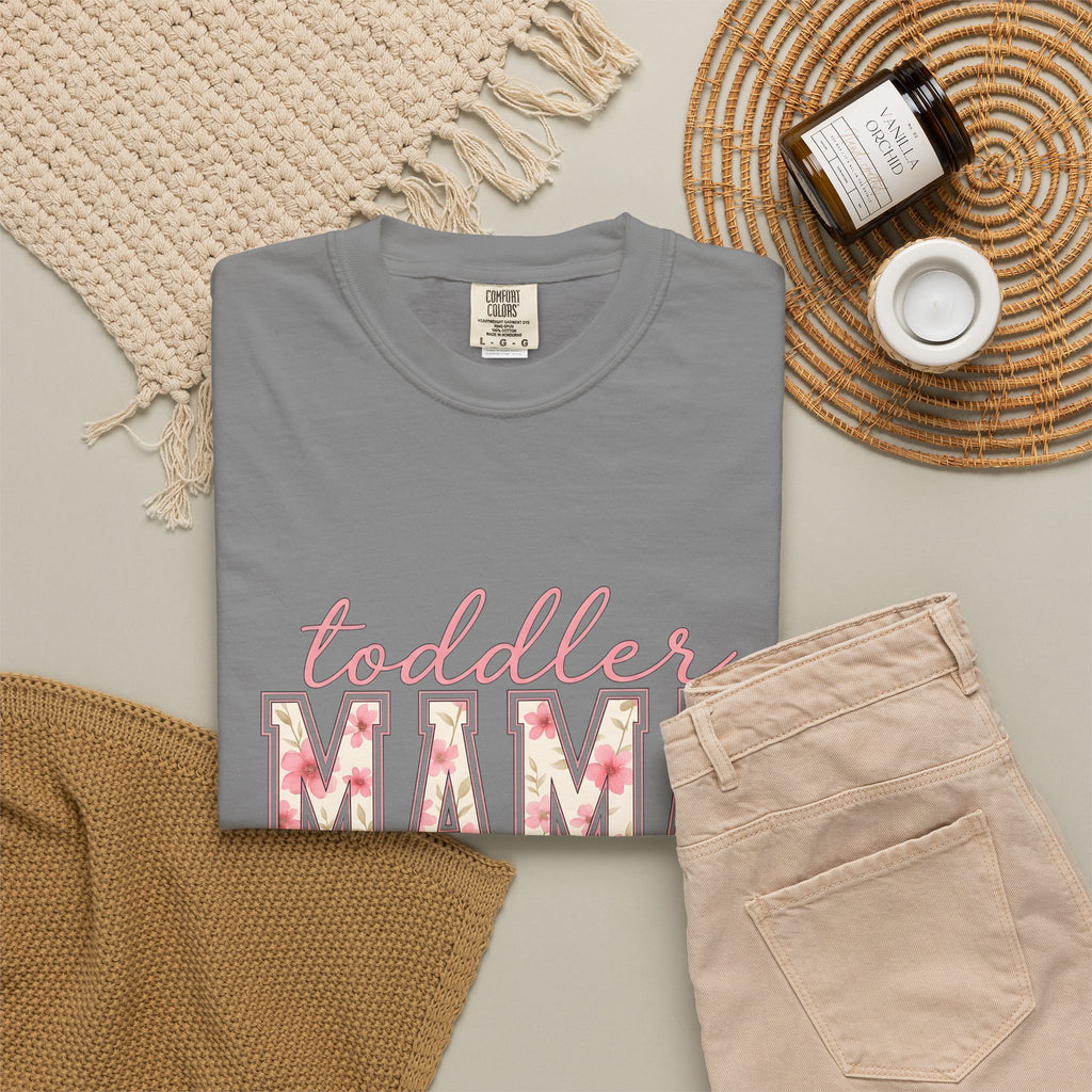 Blossom Letters T-Shirt Moms Bouquet Gift Women Elegant T-Shirt Alphabet Typography T-Shirt Motherhood Fan Artistic T-Shirt Floral Graphic Classic