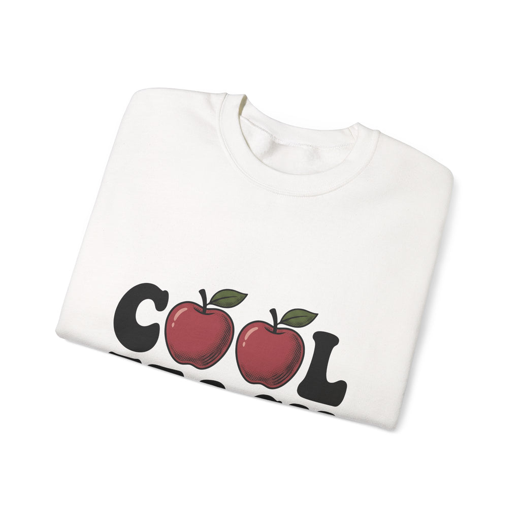 Apple Illustration Sweatshirt Teacher Gratitude Gift Women Retro Sweatshirt Fruit Sweatshirt Educator Enthusiast Vintage Sweatshirt Appreciation Graphic