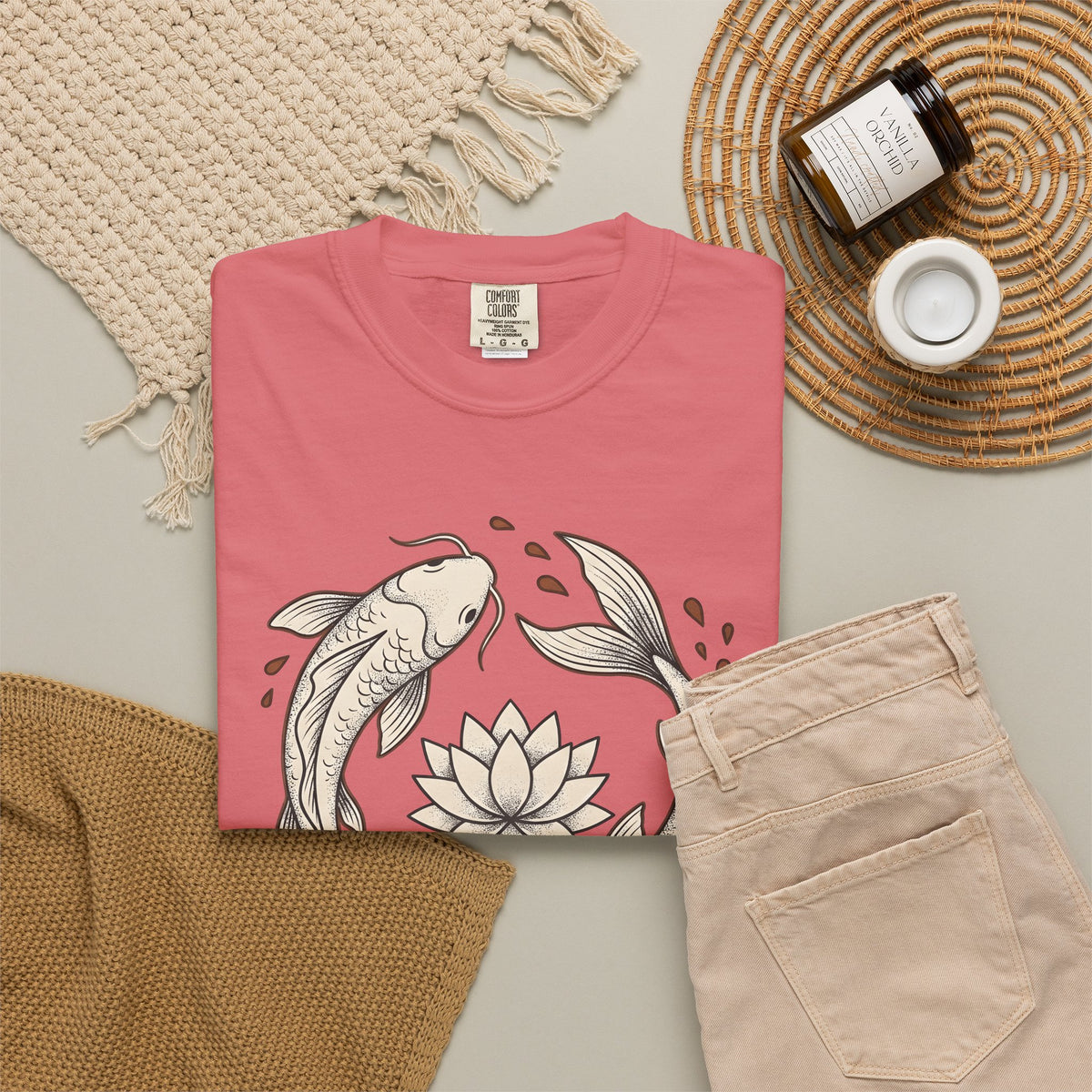 Koi Fish T-Shirt Koi Fish Calm Gift Women Folk Art T-Shirt Carp T-Shirt Koi Fan Naïve Art T-Shirt Serene Graphic Outline Flower T-Shirt