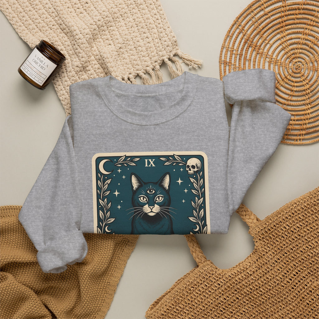 Mystic Cat Sweatshirt Boho Chic Witchcraft Gift Women Tarot Sweatshirt Kitty Sweatshirt Bohemian Fan Occult Graphic Vintage Crystal Ball Sweatshirt