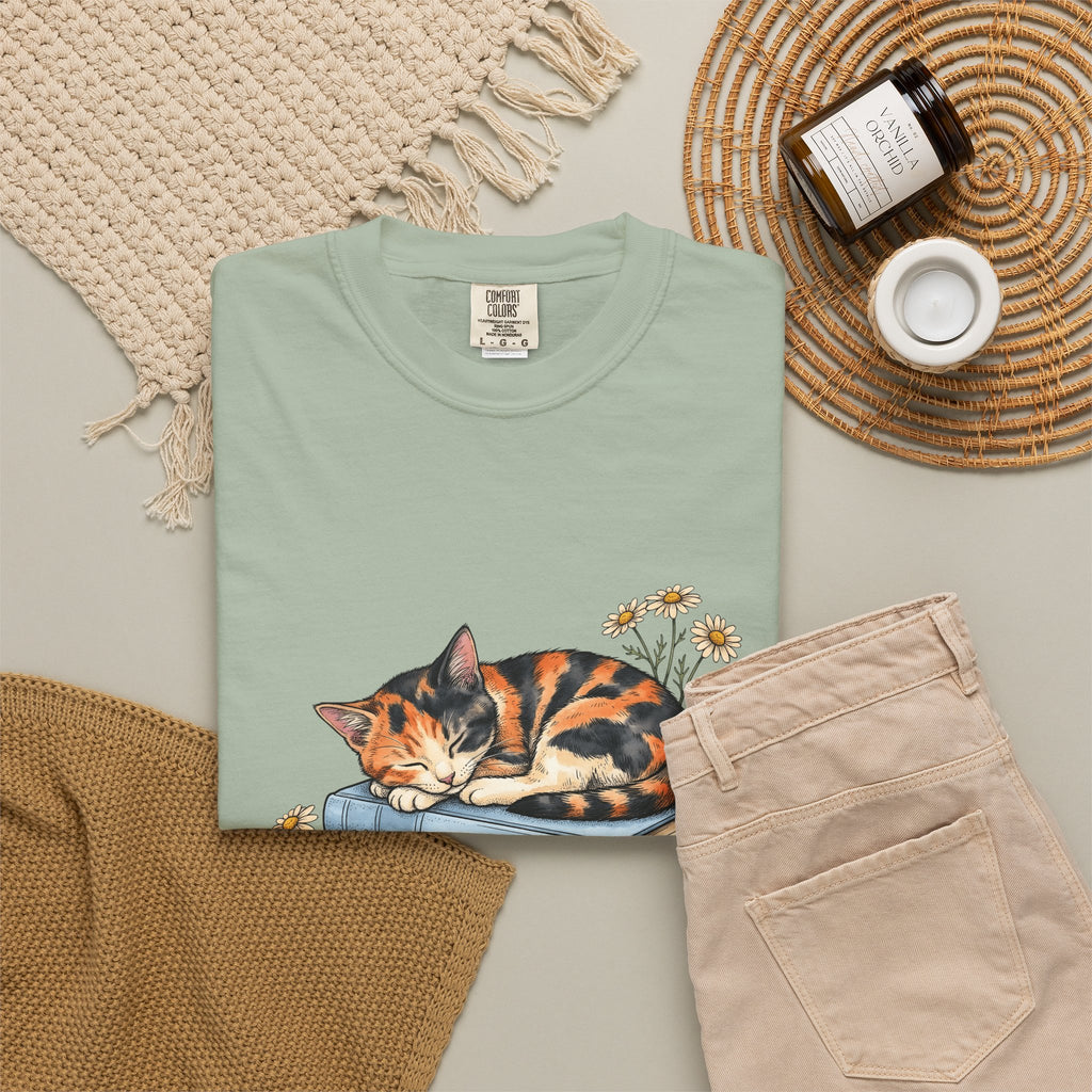Calico Cat T-Shirt Cat Floral Gift Women Hand Drawn T-Shirt Kitten T-Shirt Cat Fan Illustrated Graphic Vintage Books T-Shirt