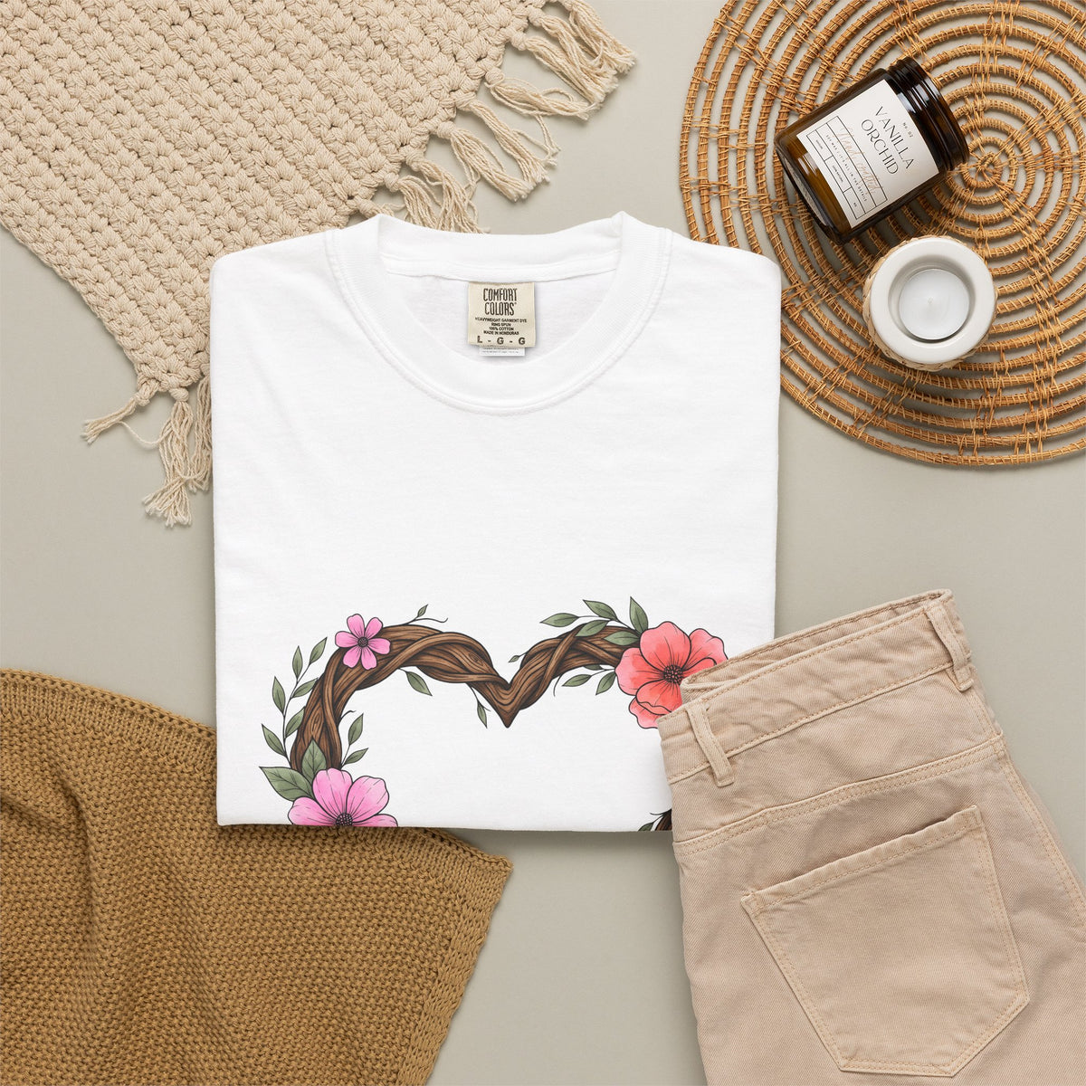 Floral Heart T-Shirt Boho Chic Nature Gift Women Hand Drawn T-Shirt Heart T-Shirt Bohemian Fan Illustrated T-Shirt Environmental Graphic Botanical