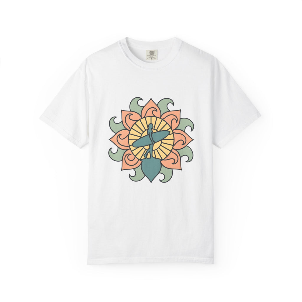 Surfer Outline T-Shirt Sports Ocean Gift Women Hippie T-Shirt Surfer T-Shirt Athlete Fan Marine Graphic T-Shirt Simple Floral Circle T-Shirt